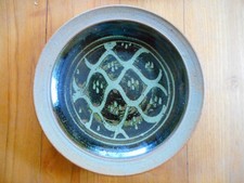 BRYAN NEWMAN, Aller studio pottery charger.