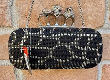 Boutique Knuckle Duster