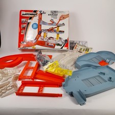 Matchbox Garage In Original Box Vintage (#H1/10)
