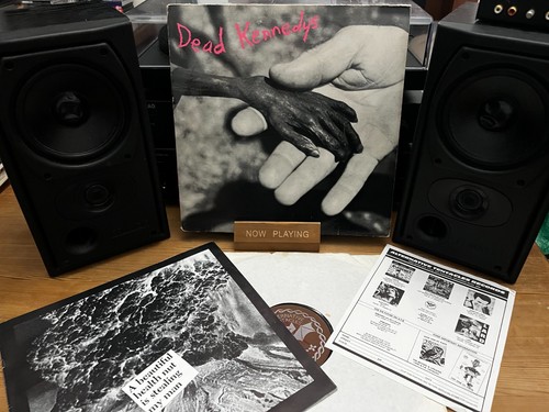 Dead kennedys plastic - dead,