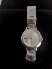 Ladies Quartz Wrist Watch with Bracelet Strap...  Silver . NEW. 