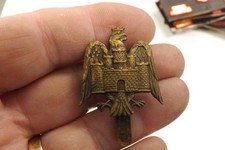 MILITARY BADGE THE BEDFORDSHIRE YEOMANRY 3.5CMS BY 3CMS (3659)