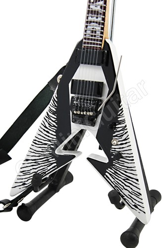 Miniature guitar kirk - kirk, hammett