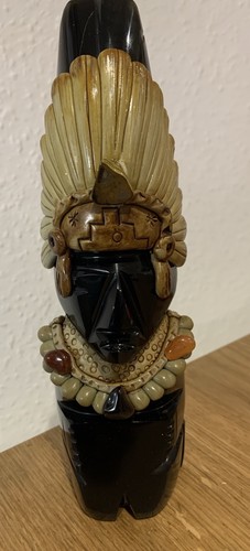 Vtg statue obsidan carved - statue,