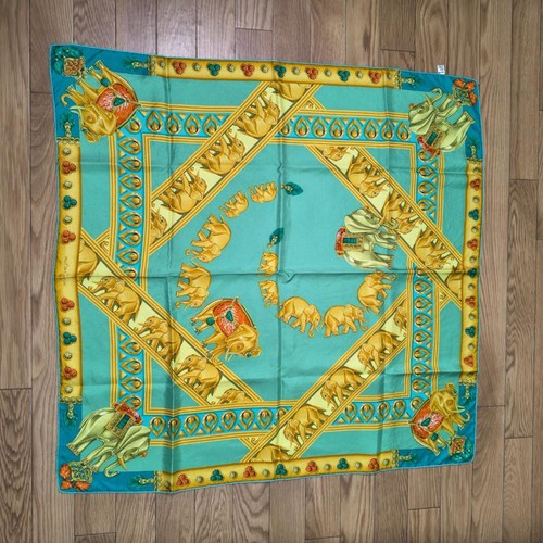 Cartier must elephant silk - de,