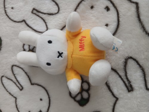 Yellow vintage 1998 - vintage,