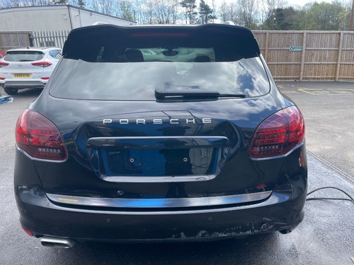 Porsche cayenne 958 2010 - 958,