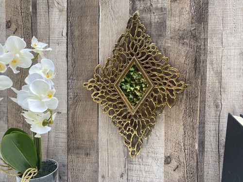 36cm gold diamond shaped - 36cm, wall