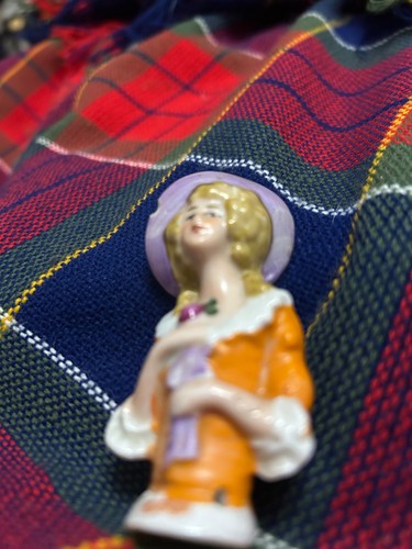 Vintage porcelain pin - , cushion