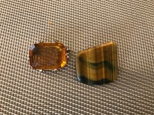 2 x pieces costume jewellery