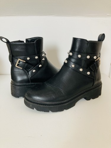 Woman black studded ankle - woman’s,