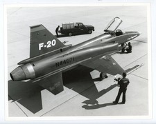 Photograph of Northrop F-20A Tigershark 3rd Prototype N44671 1985