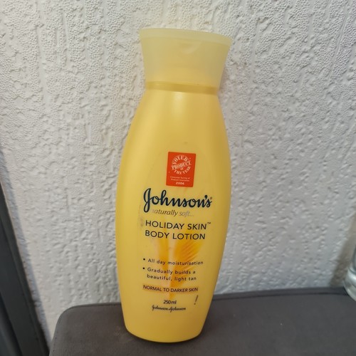 Johnson holiday skin body - johnson's,