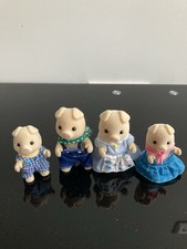 Sylvanian Families the Grunt Pig Family Figures Set of 4