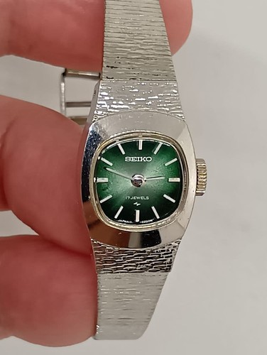 Seiko women manual - women, winding