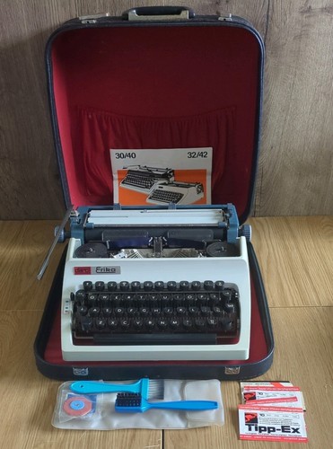 Erika daro portable - daro, typewriter