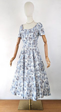 1940s 1950s Blue Grey White