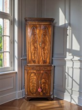 An Antique Style Quality