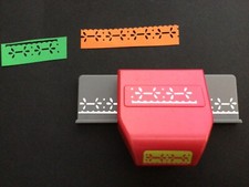 Flower Daisy Scalloped Card Craft Punch - EK Success Border NO LOCK