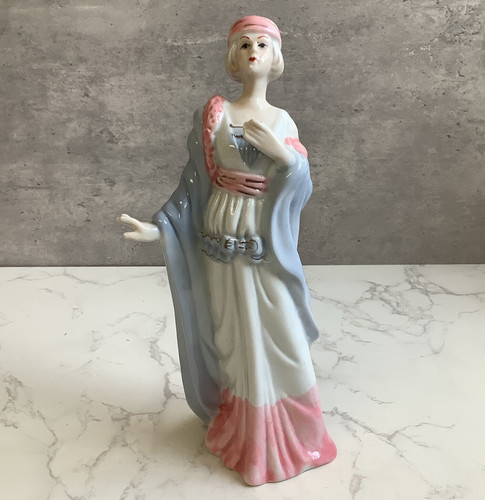 Vintage ceramic figurine - ceramic,