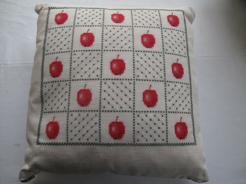 Danish handcraft guild apples - handcraft,