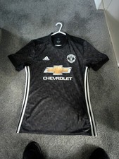 Man Utd 17/18 Third Shirt Size