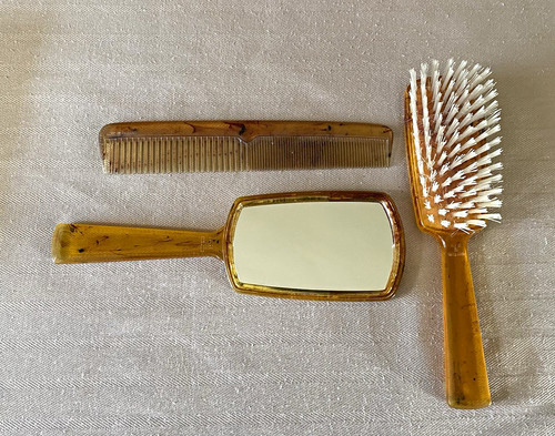 Vintage plastic vanity - vintage,
