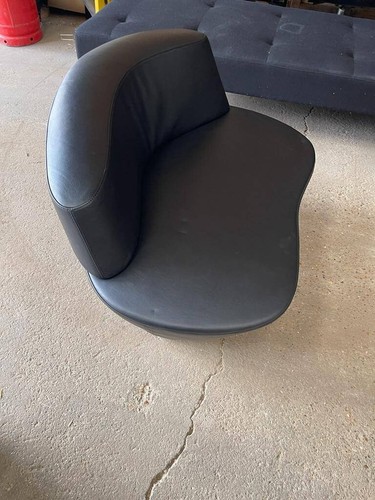 Tacchini curved back seater - tacchini,