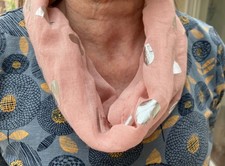 Pink Magnetic Clasp Scarf with