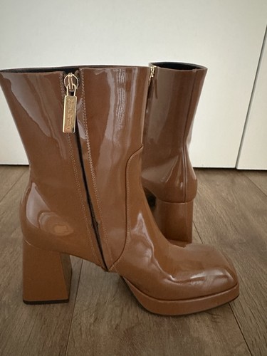 Russell bromley tan patent - &,