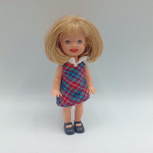 Vintage barbie shelly doll - barbie,