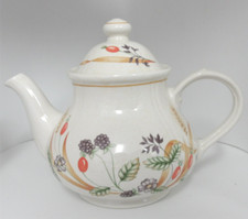 Vintage Churchill Pottery Teapot Bramble Fayre Harvest Design (BRY)