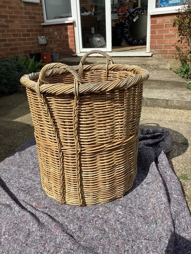 Giant vintage rattan wicker - giant,