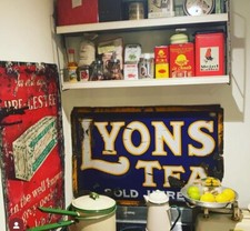 Lyons Tea  Vintage Metal