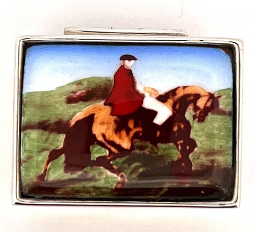 Hunting scene pill box - pill,