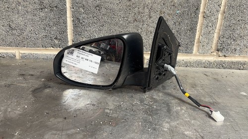 Toyota auris 2013 - toyota, door