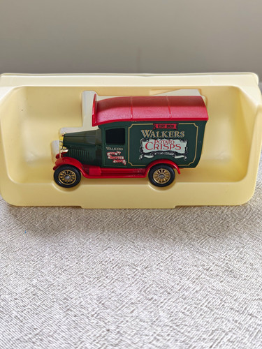 Lledo walkers crisps model - crisps,