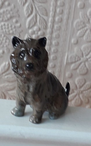 Royal doulton cairn terrier - cairn,
