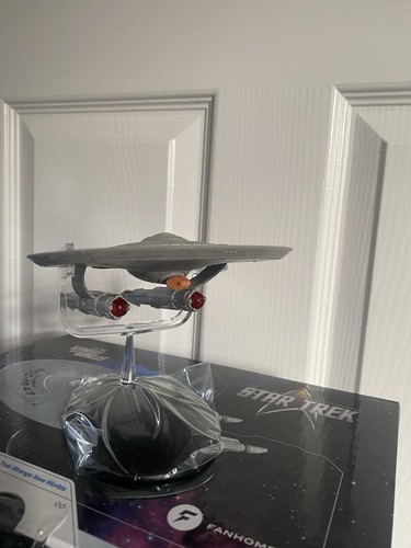 Fanhome star trek strange new - trek,