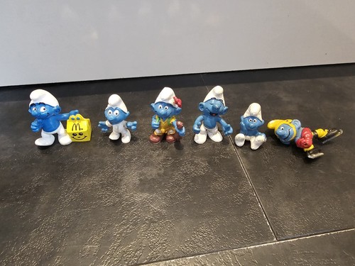 Vintage smurf figures - smurf,