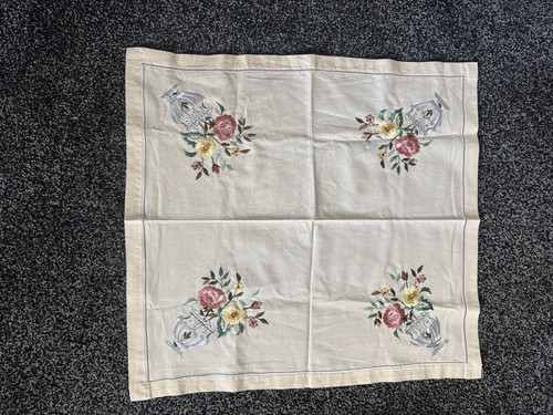 Vintage floral embroidered - vintage,