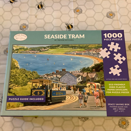 Otter house seaside tram - seaside,
