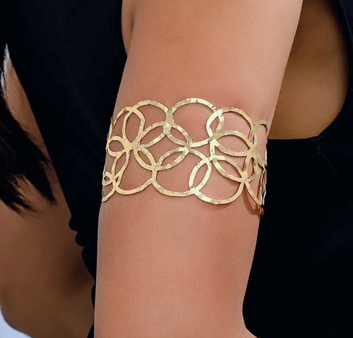 Gold tone metal - gold,
