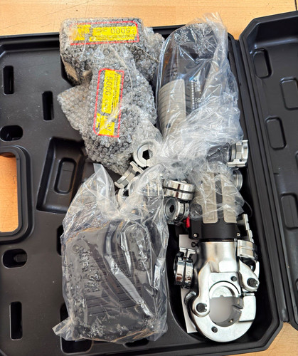 Rechargeable hydraulic - rechargeable,