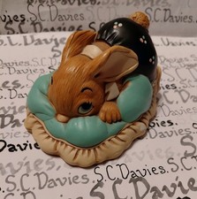 Pendelfin Rabbit Bunny dodger