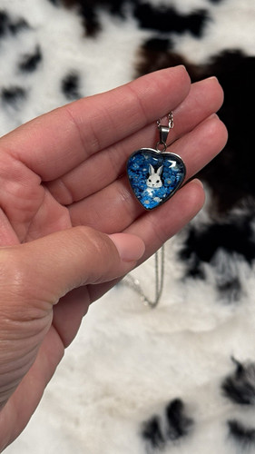 Blue bunny heart pendant - blue,