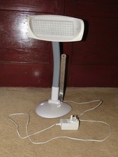 Lumie white adjustable desk