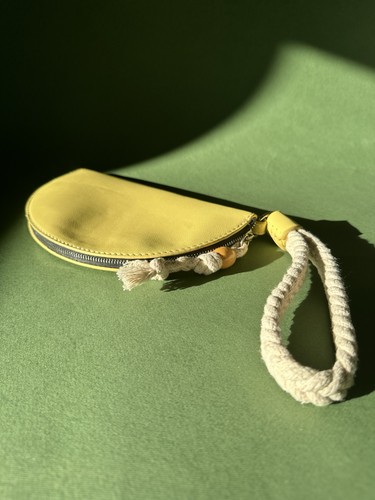 Women yellow crescent - women's,