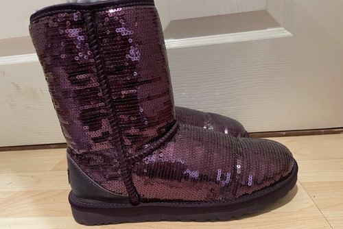 Ugg short pull sequinned - on,