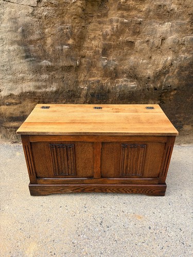 Old charm oak blanket box - old,